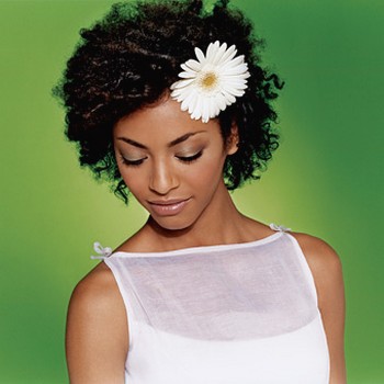 bridal hairstyles for black woman black_bride_hairstyle_with_flower 