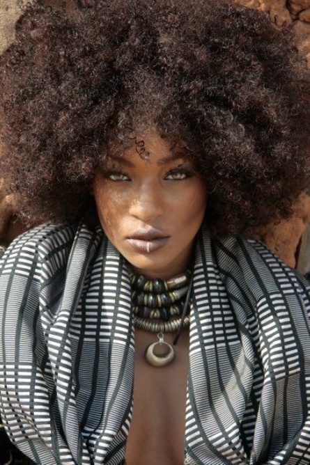 Natural Afro Hairstyles For Black Women To Wear 6664