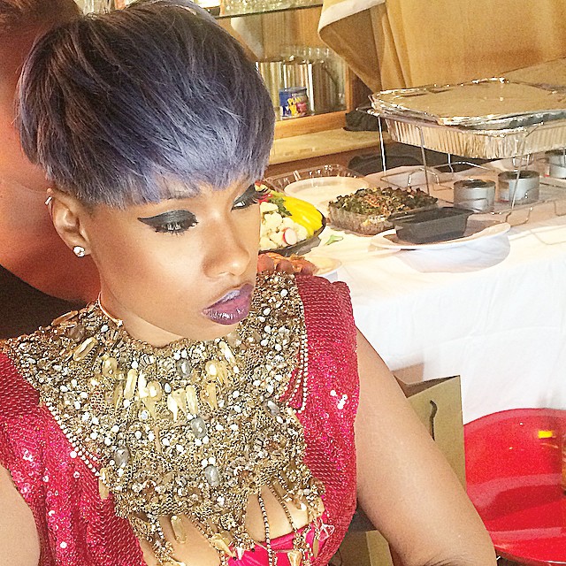 Jennifer Hudson S Pixie Haircut In Layers Of Lavender Grey And Lilac